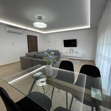 New Bazaar 2022 Apartment Tiranë Ngoại thất bức ảnh